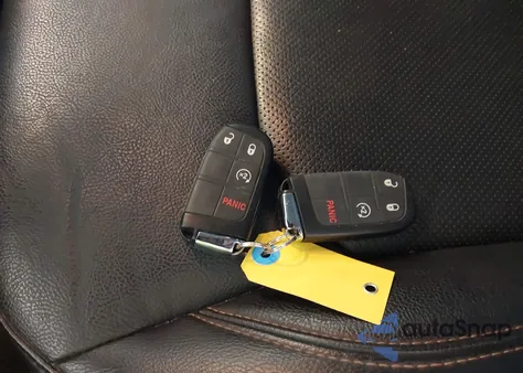 2021 Jeep Compass Limited 4X4 z USA, uszkodzony, nr VIN 3C4NJDCB3MT525988